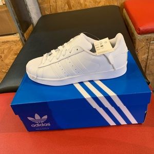 adidas Shelltoe Sneaker All White